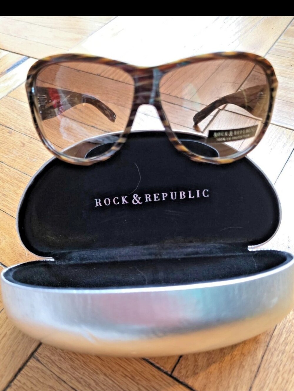 Rock & Republic Sunglasses